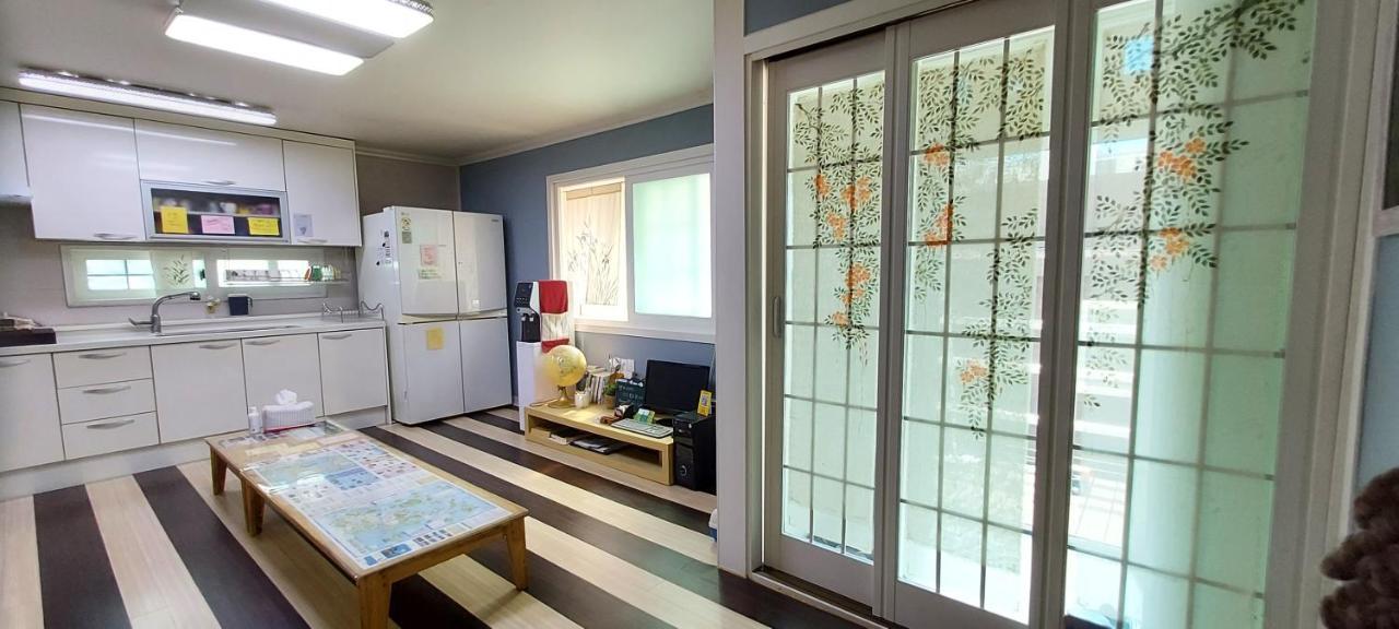 Hago Guest House Tongyeong Eksteriør billede